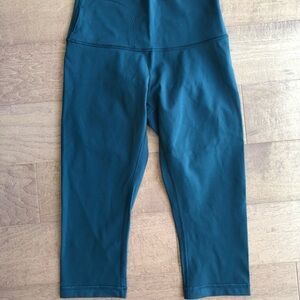 Lululemon Cropped Leggings